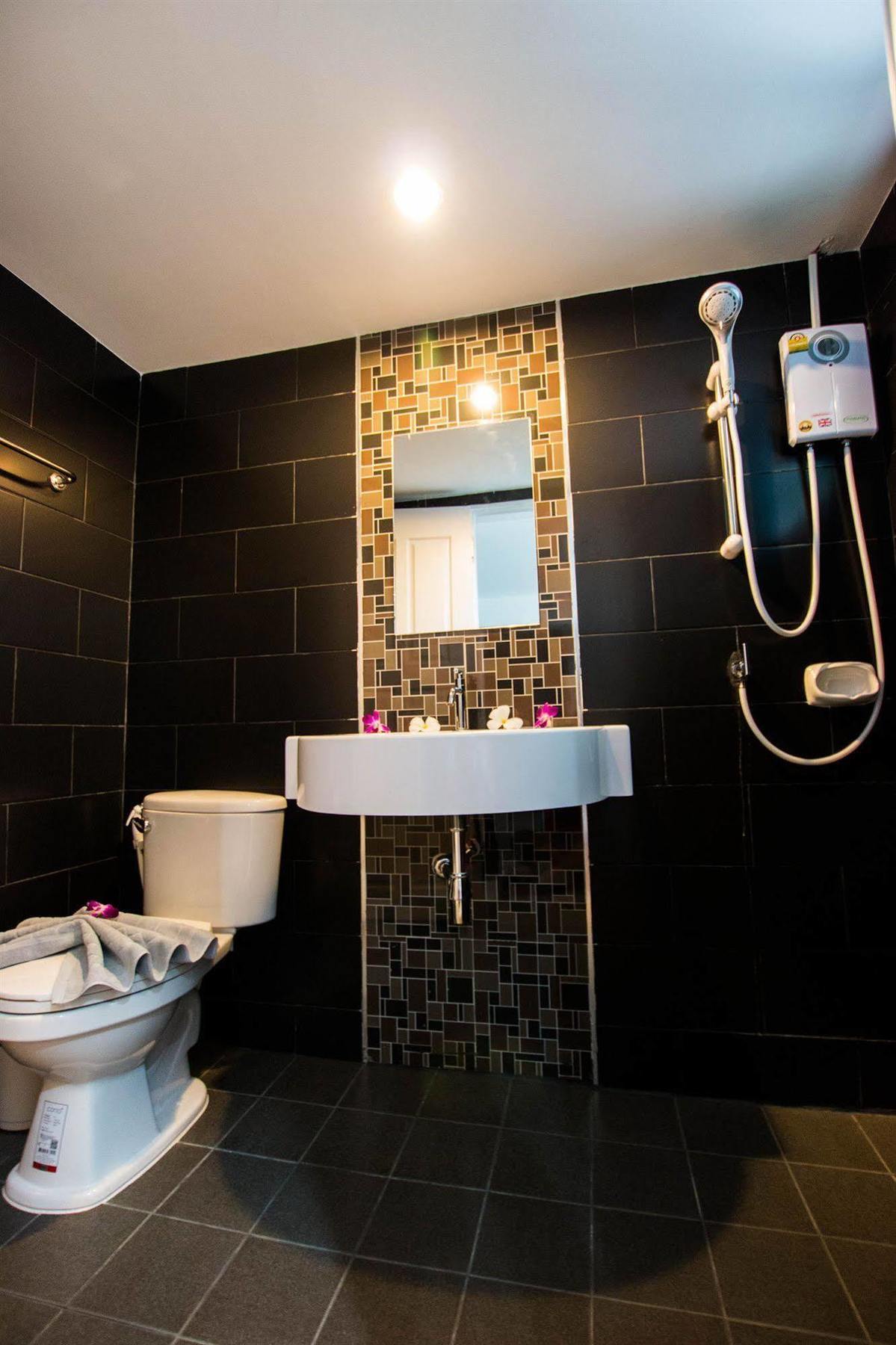 Siwa House Hotel Nong Prue Ngoại thất bức ảnh